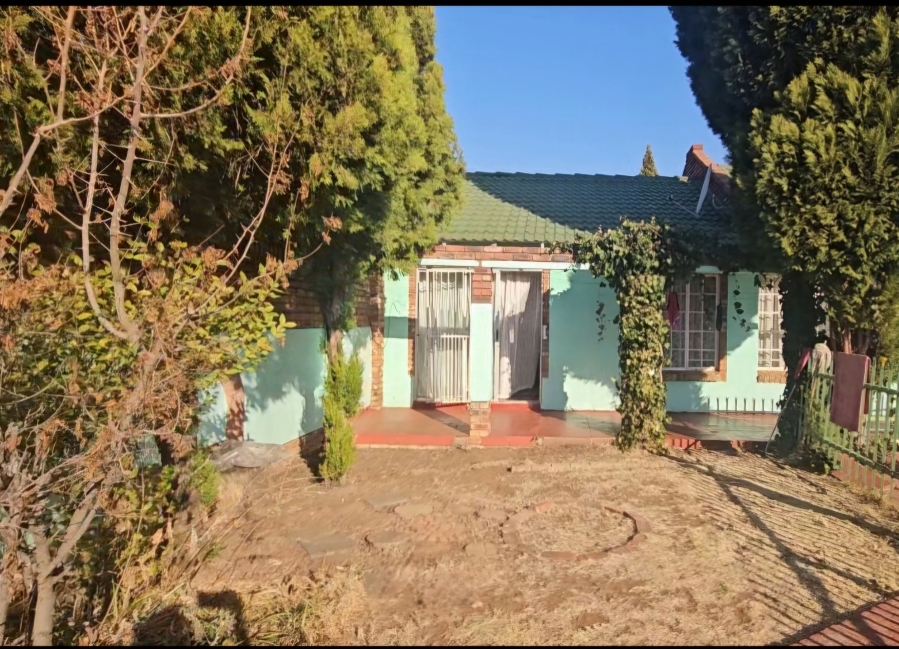 6 Bedroom Property for Sale in Dassie Rand North West